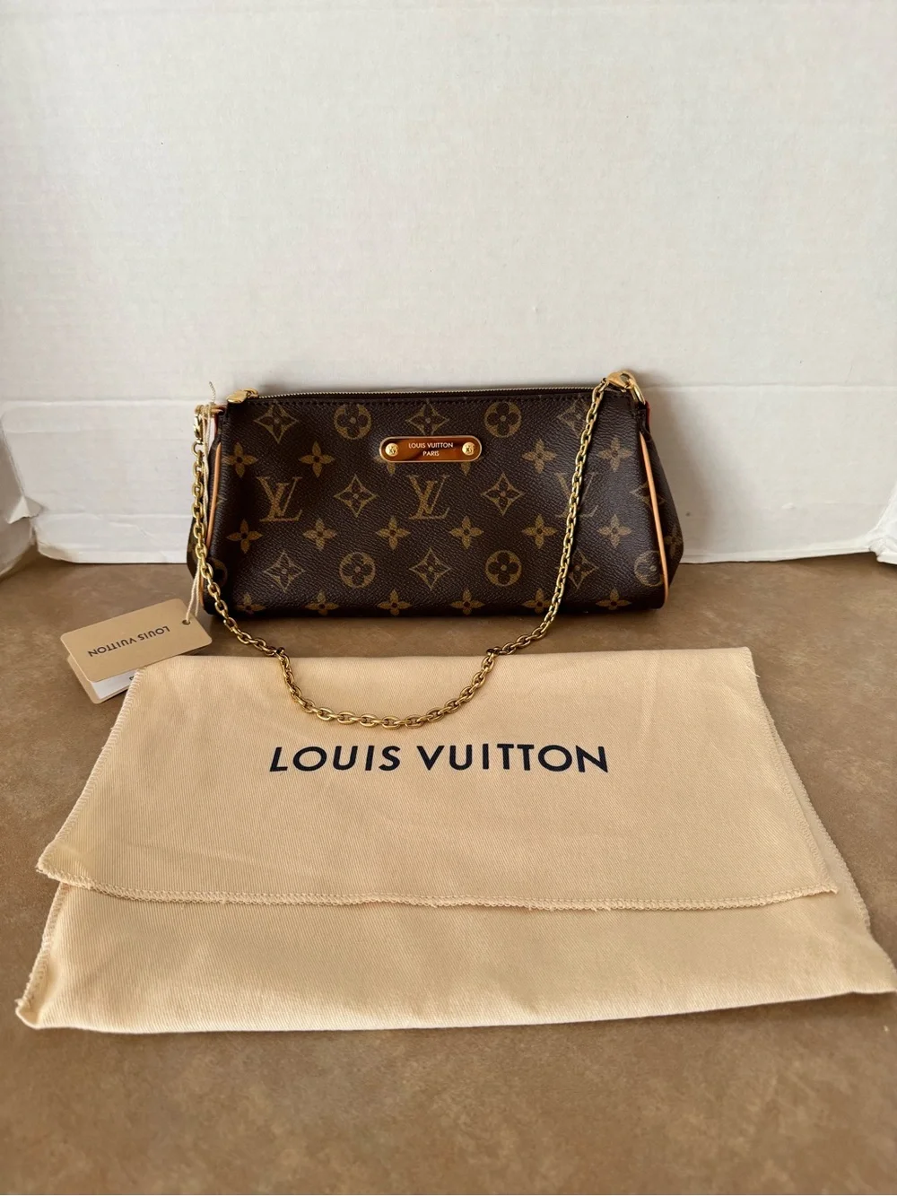 Louis Vuitton Pochette Eva M13567 *NWT*